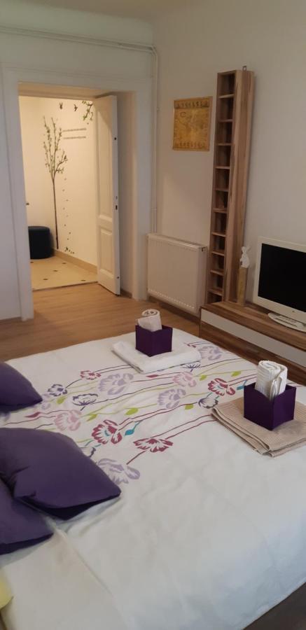 Apartments Olivia พูลา ภายนอก รูปภาพ