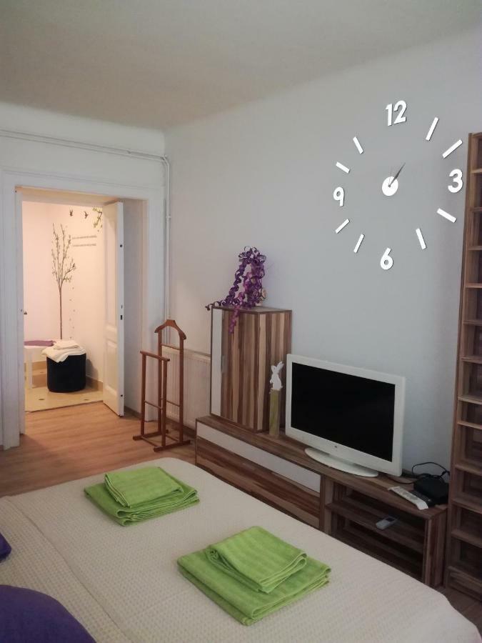Apartments Olivia พูลา ภายนอก รูปภาพ